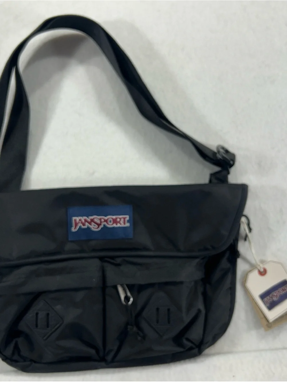 JanSport Larimer Crossbody Bag Black NWT Messenger Shoulder Bag JS0A4QV5008